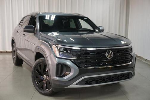 2025 Volkswagen Atlas Cross Sport 2.0T SE w/Technology 4MOTION