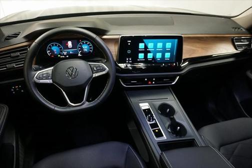 2024 Volkswagen Atlas 2.0T SE