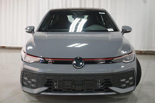 2025 Volkswagen Golf GTI 2.0T SE DSG