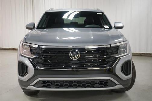 2025 Volkswagen Atlas Cross Sport 2.0T SE