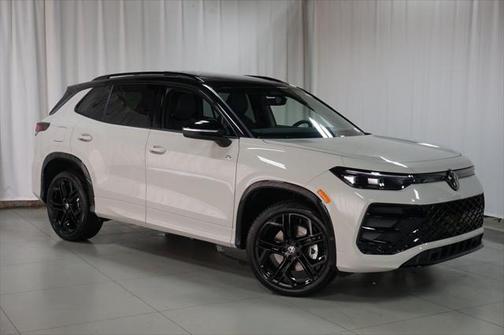 2025 Volkswagen Tiguan 2.0T SE R-Line Black 4MOTION