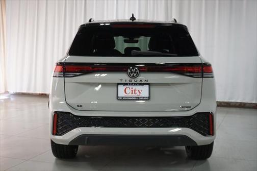 2025 Volkswagen Tiguan 2.0T SE R-Line Black 4MOTION