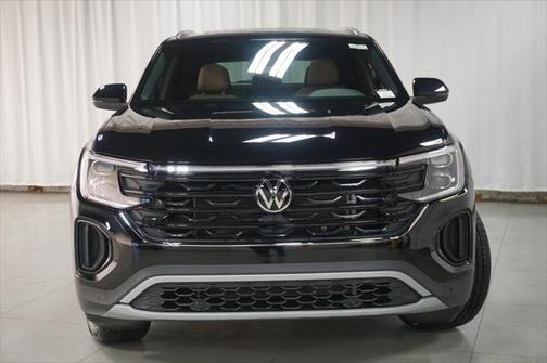2025 Volkswagen Atlas Cross Sport 2.0T SE w/Technology 4MOTION