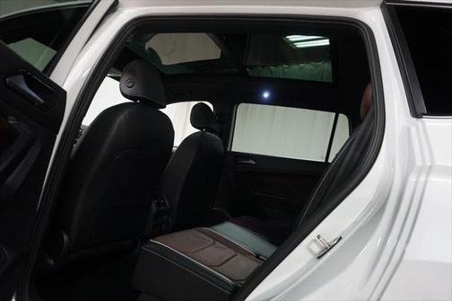 2022 Volkswagen Tiguan 2.0T SEL R-Line 4MOTION