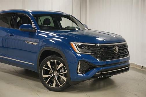 2025 Volkswagen Atlas Cross Sport 2.0T SEL Premium