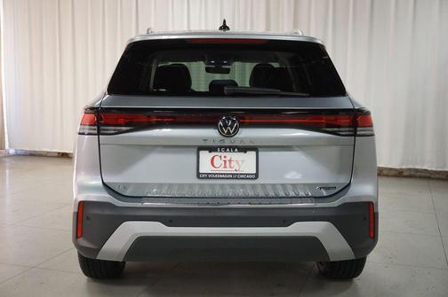 Pyrite Silver Metallic 2026 Volkswagen Tiguan 2.0T SE 4MOTION