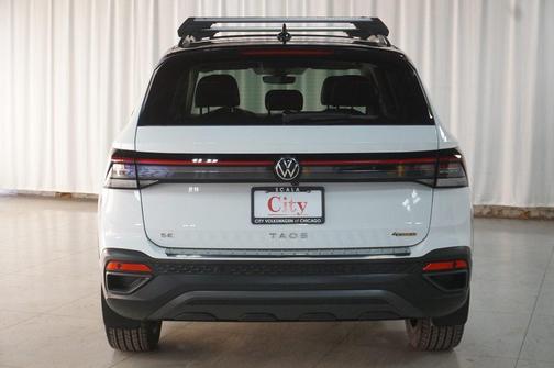 2025 Volkswagen Taos 1.5T SE Black