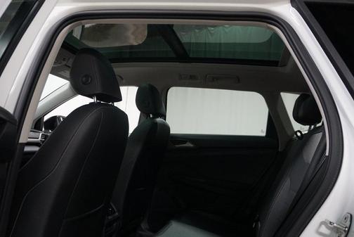 2025 Volkswagen Taos 1.5T SE Black