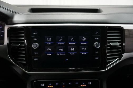 2022 Volkswagen Atlas 2.0T SE w/Technology 4MOTION