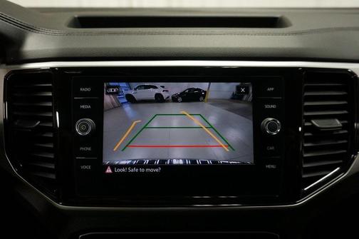 2022 Volkswagen Atlas 2.0T SE w/Technology 4MOTION