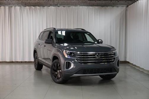 2025 Volkswagen Atlas 2.0T SE w/Technology 4MOTION