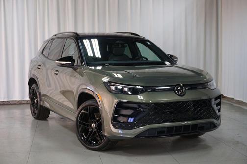 2025 Volkswagen Tiguan 2.0T SE R-Line Black 4MOTION