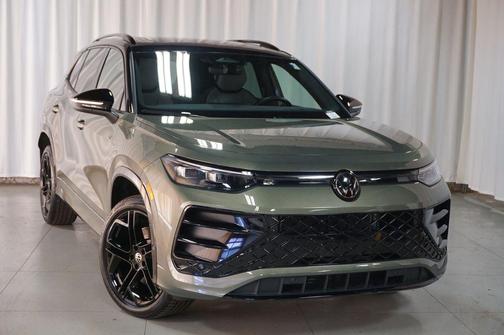 2025 Volkswagen Tiguan 2.0T SE R-Line Black 4MOTION