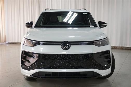 2025 Volkswagen Tiguan 2.0T SE R-Line Black 4MOTION