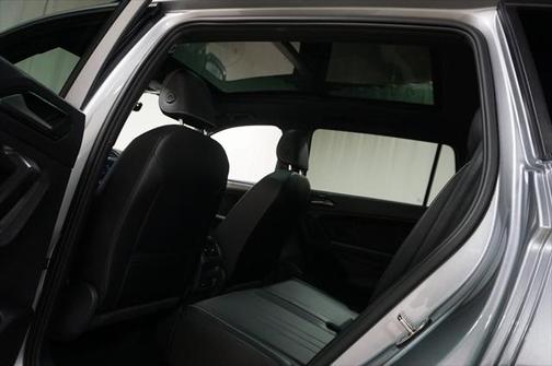 2022 Volkswagen Tiguan 2.0T SE R-Line Black 4MOTION