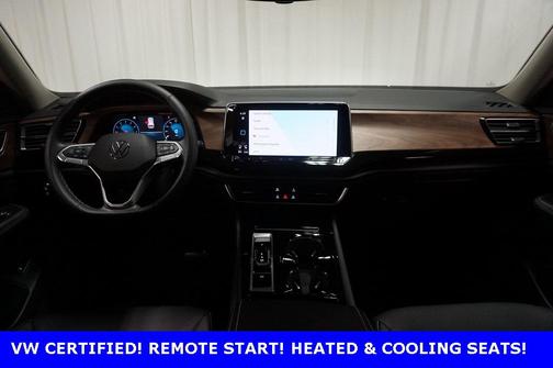 2025 Volkswagen Atlas 2.0T SE w/Technology 4MOTION