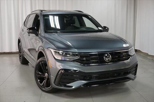 2024 Volkswagen Tiguan 2.0T SE R-Line Black 4MOTION