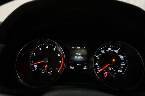 Platinum Gray Metallic 2018 Volkswagen Passat 2.0T SEL Premium