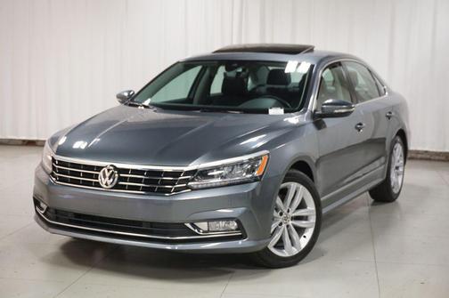 Platinum Gray Metallic 2018 Volkswagen Passat 2.0T SEL Premium