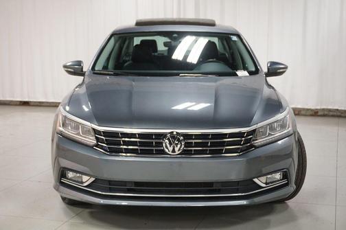 Platinum Gray Metallic 2018 Volkswagen Passat 2.0T SEL Premium