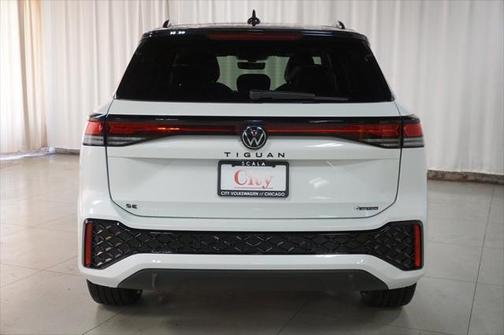 2025 Volkswagen Tiguan 2.0T SE R-Line Black 4MOTION