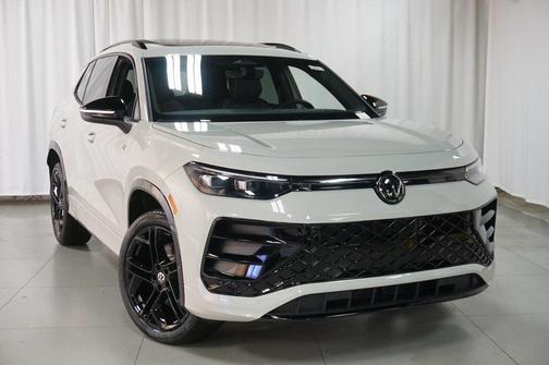 2025 Volkswagen Tiguan 2.0T SE R-Line Black 4MOTION