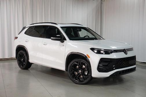 2025 Volkswagen Tiguan 2.0T SE R-Line Black 4MOTION