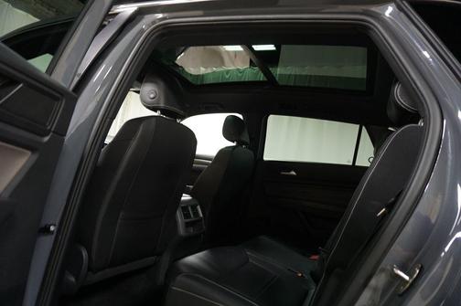 Pure Gray 2023 Volkswagen Atlas Cross Sport 3.6L V6 SEL