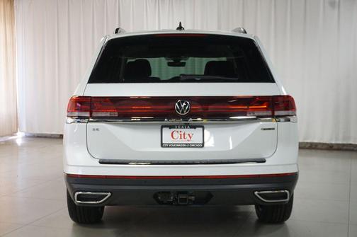 Opal White 2026 Volkswagen Atlas 2.0T SE w/Technology 4MOTION