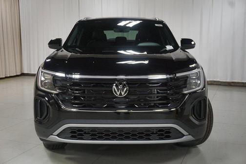 2026 Volkswagen Atlas Cross Sport 2.0T SE w/Technology 4MOTION