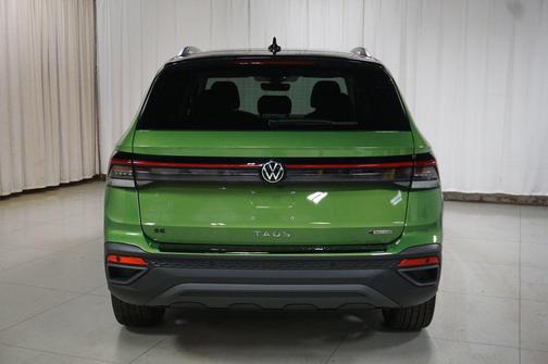 Moss Green 2026 Volkswagen Taos SE Black