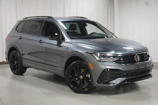 2024 Volkswagen Tiguan 2.0T SE R-Line Black
