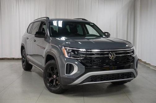 2026 Volkswagen Atlas Peak Edition