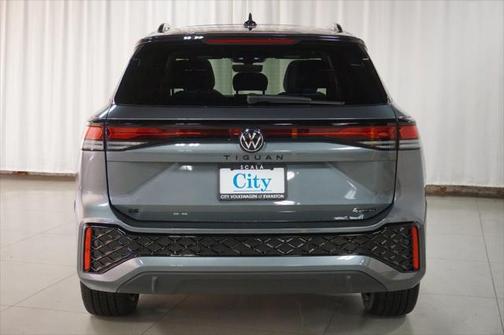 2025 Volkswagen Tiguan 2.0T SE R-Line Black 4MOTION