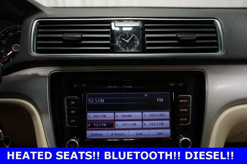 2012 Volkswagen Passat Base