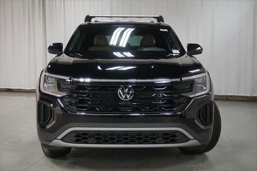 2025 Volkswagen Atlas Cross Sport 2.0T SE w/Technology 4MOTION