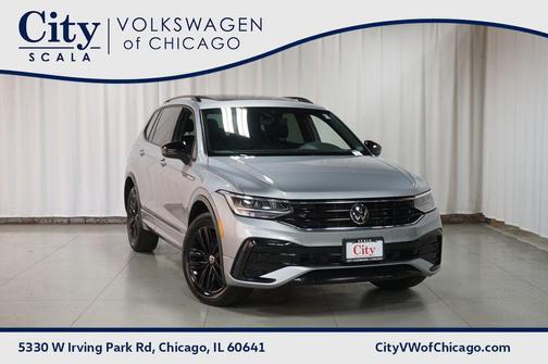 Silver Metallic 2022 Volkswagen Tiguan 2.0T SE R-Line Black 4MOTION