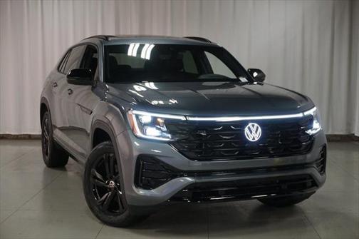 2025 Volkswagen Atlas Cross Sport 2.0T SEL