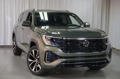 Avocado Green Pearl 2026 Volkswagen Atlas 2.0T SEL Premium R-Line 4MOTION
