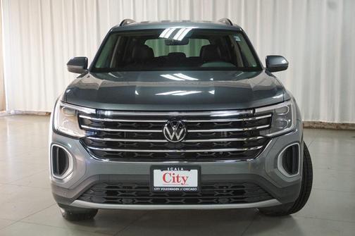 2025 Volkswagen Atlas 2.0T SE w/Technology 4MOTION