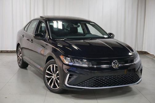 Deep Black 2026 Volkswagen Jetta 1.4T SE