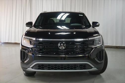 2025 Volkswagen Atlas Cross Sport 2.0T SE w/Technology 4MOTION