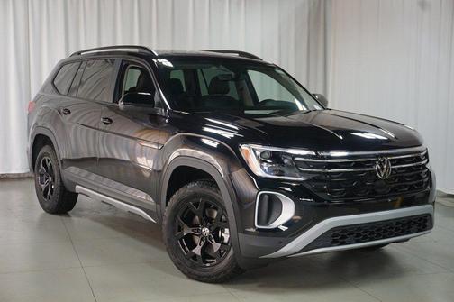 2026 Volkswagen Atlas Peak Edition