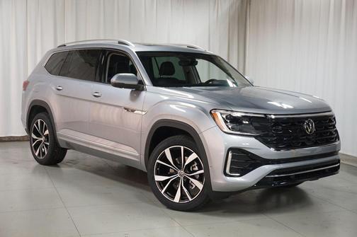 Silver Mist 2026 Volkswagen Atlas 2.0T SEL Premium R-Line 4MOTION