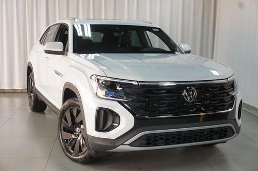 2026 Volkswagen Atlas Cross Sport 2.0T SE w/Technology 4MOTION