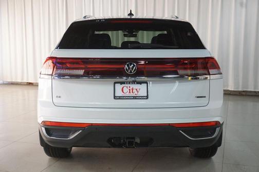 2026 Volkswagen Atlas Cross Sport 2.0T SE w/Technology 4MOTION