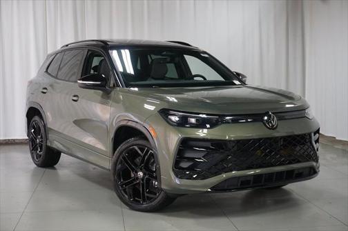2025 Volkswagen Tiguan 2.0T SE R-Line Black 4MOTION