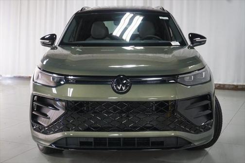 2025 Volkswagen Tiguan 2.0T SE R-Line Black 4MOTION