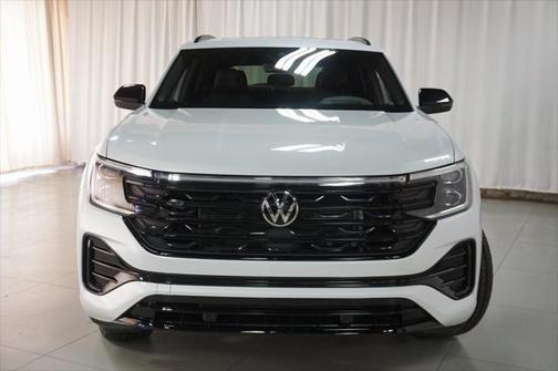 2025 Volkswagen Atlas Cross Sport 2.0T SEL