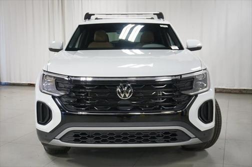 2025 Volkswagen Atlas Cross Sport 2.0T SE w/Technology 4MOTION